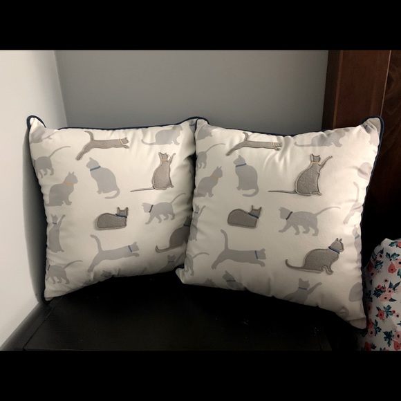 SOLD Decorative Cat Pillows - Picture 1 of 6